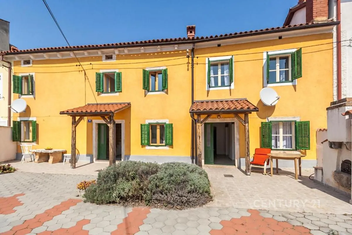 Prodej vily 100 m², pozemek 70 m²